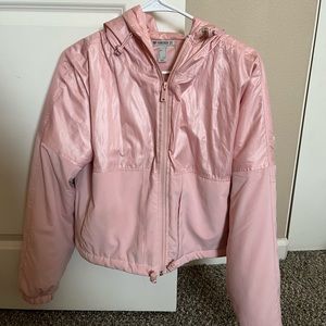 Cute pink puffer jacket. Worn twice!
